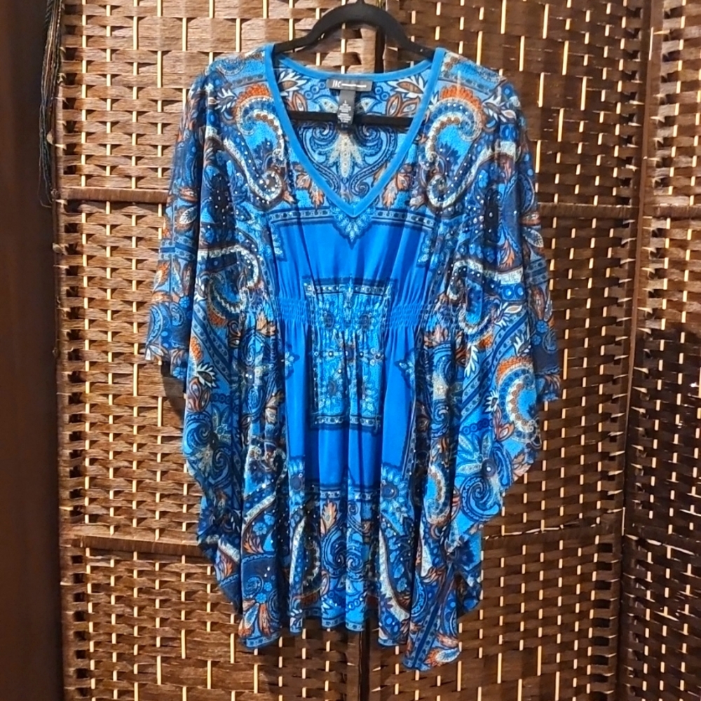 Inc International Top
